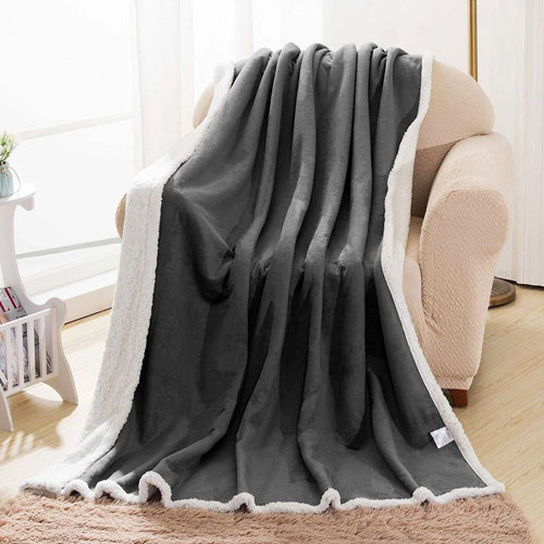 Subrtex 50"x60" Pure Color Sherpa Throw Blanket